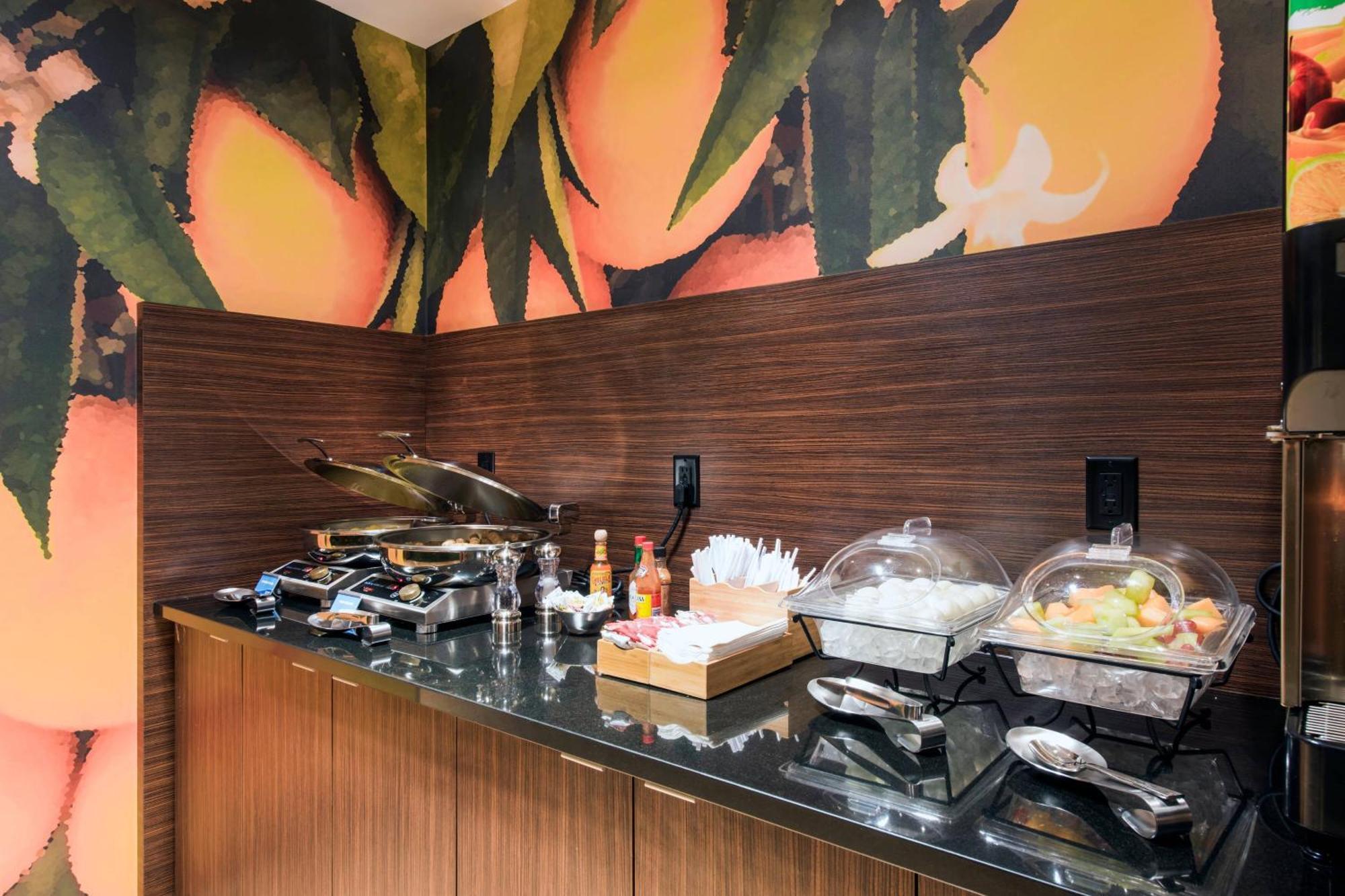 Fairfield & By Marriott 3*