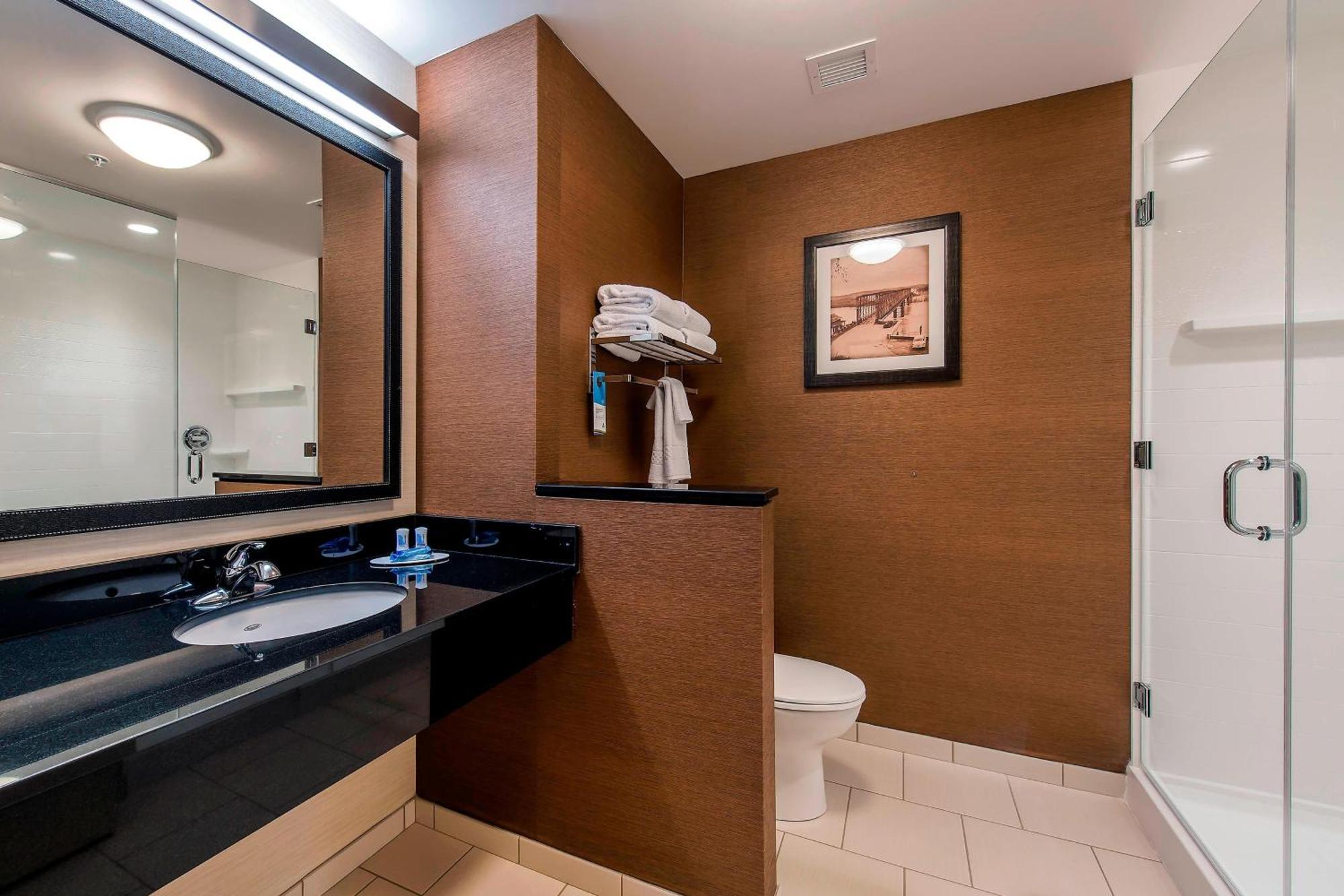 Fairfield & By Marriott Hotel 3*